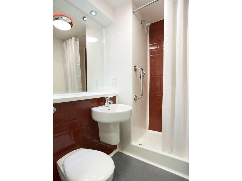 Travelodge Bromborough Port Sunlight Chambre photo